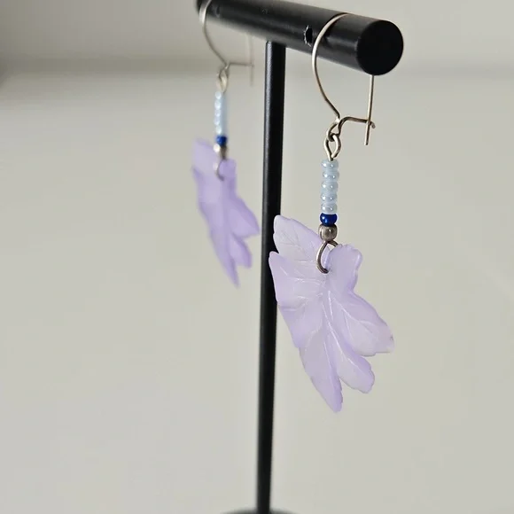 Elegant Purple Leaf Earrings - Picture 2 of 3